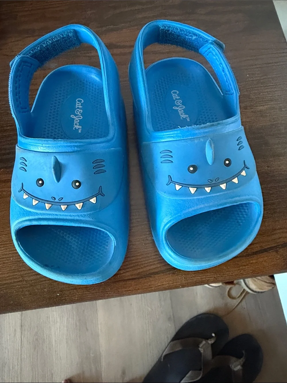 Cat & Jack Toddler Blue Shark Slide Sandals with Heel Strap